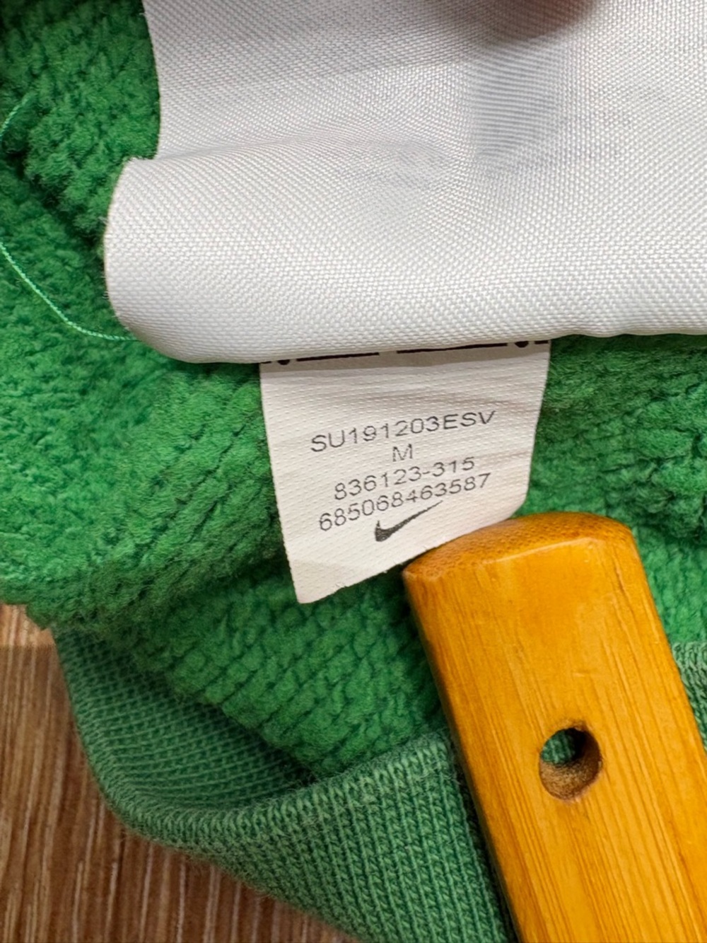 Nike Green Pullover Hoodie with White Swoosh - Picture 5 of 6